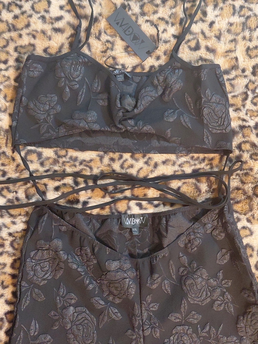 DOLLSKILL WIDOW XXL Black Floral Jacquard Crop Top and Pants Set - Picture 1 of 16